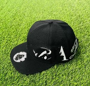 Yüksek kaliteli beyzbol şapkası şık ve güzel şapka düz ağzı zirve kapağı ayarlanabilir toka tüm maç olabilir