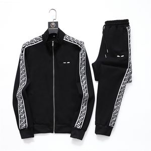 2 herrspårsdräkter Designer Mens Tracksuit Luxury Men Sweatsuits Långärmad klassisk modeficka som kör casual man kläder kläder byxor jacka två bit #125