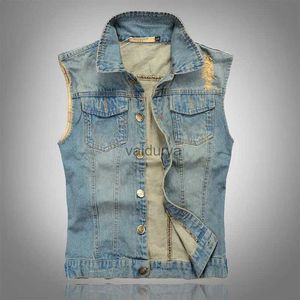 Gilet da uomo Nuovo 2022 Gilet di jeans da uomo Punk Rock Fai vecchi buchi Cowboy Jeans neri Gilet Moda uomo Stile motociclista Jeans senza maniche Jack YQ231031