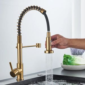 Kökskranar Quyanre borstade guldkranar Dra ner enkla handtag Mixer Tap 360 Rotation Torneira Cozinha 231030