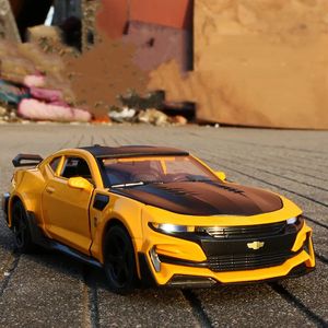 Diecast Model 1 32 Camaro High Simulation Metal Alloy car Sound Light Pull Back Collection Kids Toy Gifts A324 231030