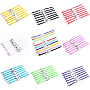 Charm Bilezikler 10 PCS/Lot Silika Jel Snap Bilezik Kalp Çapraz Taç Takılar Bileklik Bantbracelets 18mm Düğme Diy Takı