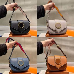 Luxurys Designer Saddless Bags Brand Bag Totes Chains Cross Body Handbags Fashion Shoulder High Quality Bag Women Letter Purse Phone Wallet Lady Plain evening bags