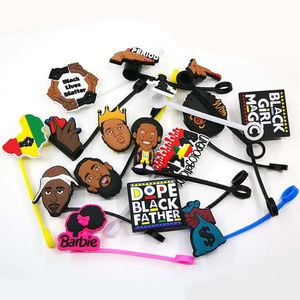 Navio rápido personalizado moda palha topper encantos pvc cartoon bebida tampa de vedação de poeira atacado