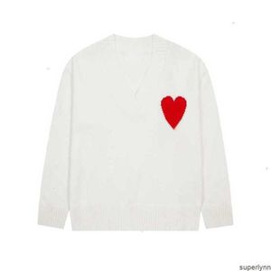 アミス私はセーターAmisWeater Amishirtパリパリファッションニットメンズデザイナー刺繍レッドハートソリッドカラービッグラブラウンドネックショートスリーブ男性cdinのためのTシャツ