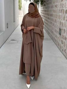 Etniska kläder Eid 2 Piece Abaya Kimono Matchande muslimska uppsättningar öppna Abayas för kvinnor Dubai Turkiet Kort ärm Hijab Dress African Islam