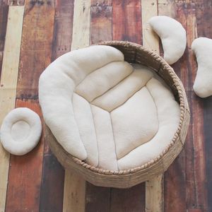 Kuddar Born Pography Pillow Assisst Props Studio Basket Baby Posing Nest Pad Po Shoot Spädbarn Assistent 231031