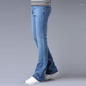 Mens Jeans Traditionell bootcut ben Slim Fit lätt utskjutna jeans blå svart manlig designer klassiska stretch flare pants1203q