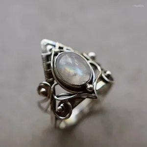 Pierścienie klastra vintage syntetyczny kamień księżyca dla kobiet boho plemienny antyczny srebrny kolor kwadrat biały kamień ślubny pierścień rocznicowy