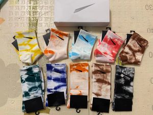 Herrensocken Tie Dye Damen Herrenstrümpfe Socken Atmungsaktive Socken aus reiner Baumwolle Großhandel Joggen Basketball Fußball Sportsocken mit Box