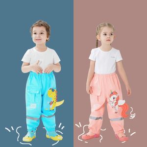 Толстые стильные детские штаны от дождя для мальчиков и девочек, водонепроницаемые детские штаны с героями мультфильмов и животных, 231031