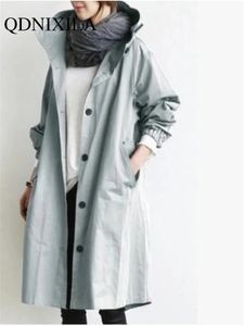 Kadın Trençkotları Sonbahar Terin Çekiş Paltosu Kadınlar için Büyük Boyutlu Düz Renk Cep Kapşonlu Rüzgar Derecesi Dış Giyim Khaki Ceket Kadın Giyim Femme 231031