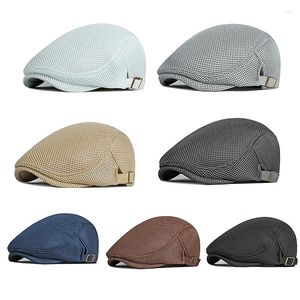 Berets Summer Men Sboy oddychający czapka czapka siatka cabbie golf jazda słońcem płaskie beret czarny biały beżowe beżowe czapki czapki