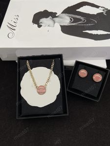 Delicata collana girocollo da donna placcata oro 14K girocollo a catena cubana collana con ciondolo a forma di bottone in cristallo rosa regalo gioielli per donne ragazze
