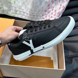 Projektant Charlie Casual Shoes Treakers Blazer Women Mens Luksusowe Rivoli Trenery drukowania oryginalne skórzane trampki Rozmiar 35-45 07