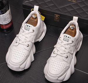 Männer dicke Vater Schwamm Sport mit erhöhten Trendluftpolstersohlen modische Freizeitschuhe Sport erhöht Cuhion Ed Sole Fahionable Caual Schuh