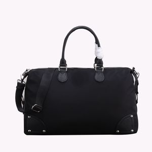 Büyük kapasiteli naylon hobo tasarımcı duffel çantalar kadınlar tote seyahat çanta lüks omuz çantası erkekler için duffel çanta sporu açık paketler duffel totes tasarımcı hobo çanta