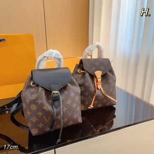 2023 Nuova borsa di marca borsa tote moda vecchio fiore Zaino di design con patta Zaini in vera pelle borsa a tracolla pacchetti crossbody