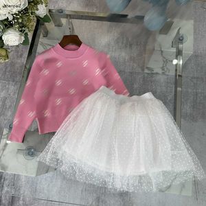 Luxury Girls Dress suits comfort baby autumn suit Size 110-160 Shiny hot diamond logo sweater and lace skirt Oct25