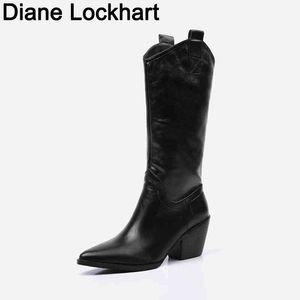 Boots Brand Designer Faux Leather Women Knee High Western Cowboy Wedge مدببة إصبع القدم امرأة طويلة مكتنزة كعب بوتاس Mujer 220901