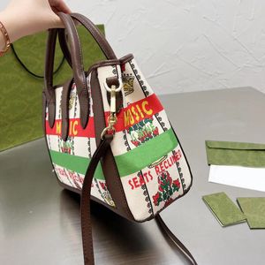 Tote Damväska Klassisk fyrkantig Flera färger Musik Brev Graffiti Designer Handväska Handväska Crossbody Shopping Axelväskor Mode Dam Handväskor