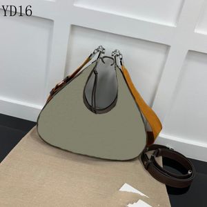 Klasik çanta kadın omuz çantaları tasarımcı tote rahat debriyaj alışveriş fermuar cüzdan zincir crossbody çanta bayan çanta moda kamera çantası zarf çanta kadın