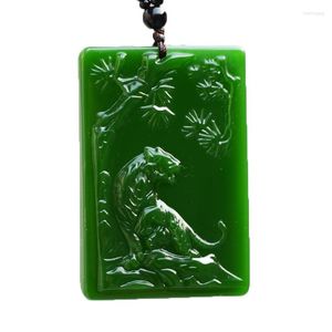 Anhänger Halsketten Drop Natürliche Jade Tiger Halskette Nephrit Schmuck Für Männer Glück Maskottchen