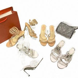 2022 Sandalias Diseñador de lujo Luxury Moda Posting Heels Sandalia de goma Fiesta de boda Zapatos de trabajo de 8 cm