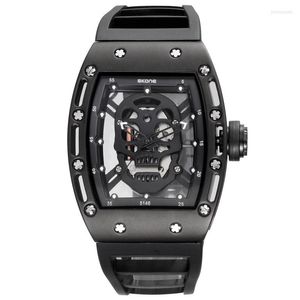 Avanadores de pulso The Tonneau Outdoor Sports Luminous Skull Dial Men Watches 4 Colors Band Silicone Fashion Quartz casual Watch Relogio Masculino