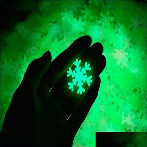 Adesivi murali Adesivi murali 50 pezzi Fiocco di neve luminoso Glow In The Dark Decal per bambini Camerette Camera da letto Natale Casa D Homeindustry Dhf85