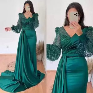 Dunkelgrüne Meerjungfrau-Abendkleider mit langen Ärmeln, V-Ausschnitt, glitzernden Pailletten, nach Maß, Abschlussball-Partykleid in Übergröße, Vestidos Sain, formelle Anlässe, Satin-Spezialkleider