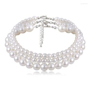 Girocollo Collana di perle Multistrato Bianco Imitazione Perlina Catena Punk Donna Matrimonio Corto Clavicola Collane Ragazza Fascino Banchetto Gioielli