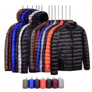 Mens Down Parkas Autumn Winter Light Down Jacket Herr Fashion Hooded Kort stor ultratin Lätt ungdom Slim Coat Down Jackets 220902