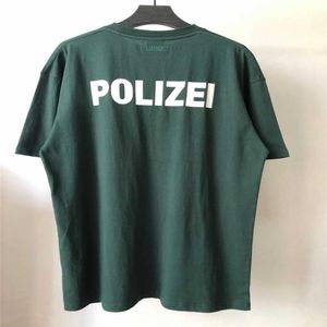 överdimensionerad t shirt gröna vetenskaper polizei t shirt män kvinnor polis text tryck tee tillbaka broderad bokstav vtm topps x0712290y
