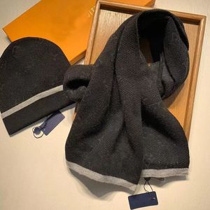 Scarves Luxury Cashmere Scarf Designer Ladies Mens Cotton Soft Letter Scarves High Quality 4 Seasons Long Strap Packing 022
