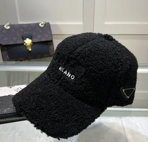 Baseball Cap Autumn and Winter Letter Embroidered Lamb Wool Korean Fashion Warm All-Matching Casual Sun-Proof Peaked Cap Men