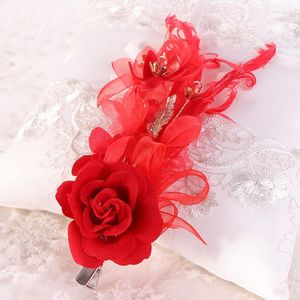 ヘアクリップファッションチャイニーズレッドフラワーリーフフェザーヘアピン女子装飾品花嫁ノイバウェディングドレスの装飾
