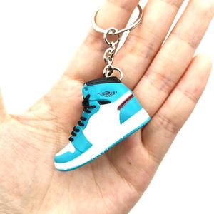 Designer 3D Sneakers Shoes Keychain tredimensionell basketsko Keychains hänge gåva för män Kvinnor Bulkpris