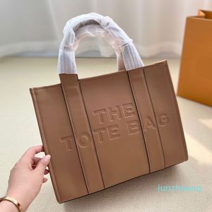 Designer Tote Bag Single Shoulder Handbag Large Capacity Crossbody Bags Genuine Leather Fashion Letter Prints Square Shopping Handbags