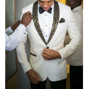 2022 stycken White Wedding Groom Tuxedos Gold Shawl Lapel Slim Fit Men Suits For Evening Prom Party Jacket Pants Man Blazer