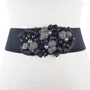 Cinture Cintura elastica con fiori fatti a mano Abito ampio decorativo da donna Sigillo in vita Accessori in pelliccia Goccia autunnale nera