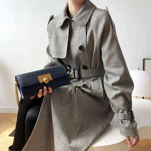 Kvinnor Down Parkas Autumn Vintage Houndstooth Women Long Trench Coat Stäng ner krage dubbelbröst överdimensionerad lös trenchrock med bälte 2021 T220902