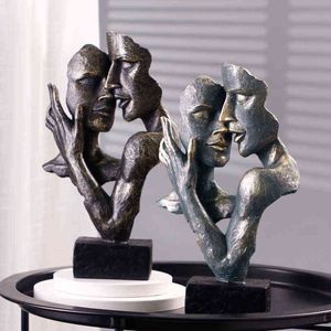 Decorative Objects Figurines Resin Statue Nordic Retro Couple Kissing Home Decor Figurines Golden Romantic Sculpture Living Room Decoration Ornaments T220902