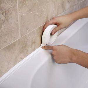 バスルームキッチンアクセサリー用のセルフ接着剤の防水壁ステッカーシャワーバスシーリングストリップテープコーキングストリップシンクエッジテープ
