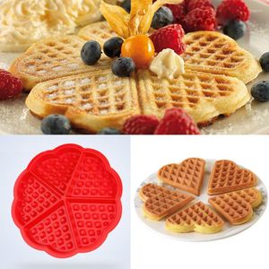 Baking Moulds 1Pc Non-stick Food Grade Silicone Waffle Mold DIY Kitchen Bakeware Cake Mould Makers For Roaster Decorating Tools