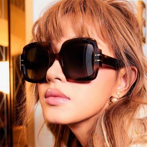 Sunglasses 2022 Oversized Square Black Brand Designer Plastic Tinted Lens Fashion Sun Glases Summer Traving Gafas Shade UV400 S1