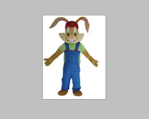 Костюмы высокого качества талисмана Костюм талисмана из коричневого кролика с синей подвеской и зеленой рубашкой для продажи