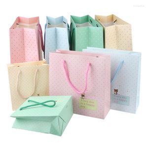 Opakowanie prezentów 20pcs 14 7 15.5 cm Design Polka Dot Hard Paper Bag Festival z uchwytami torby na przyjęcie ślubne