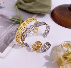 Nuovi braccialetti in ottone di nuova concezione Catena a maglie in cristallo di diamante scava fuori D G Lettera braccialetto da donna All-match Fashion Designer Jewelry 666