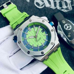 Luxury Mens Mechanical Watch 15703 Series OK Utomton WTCH z Mle Voice cena cena MŚP. Szwajcarskie zegarki na rękę marki